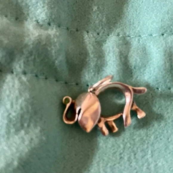 HTF Tiffany & Co “Save the Wild” Elephant Charm with Tsavorite stone - Picture 2 of 4